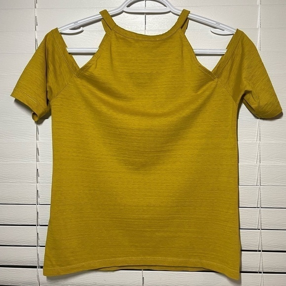 𝅺WHISTLES COLD SHOULDER TOP SIZE US 4 - Picture 4 of 10